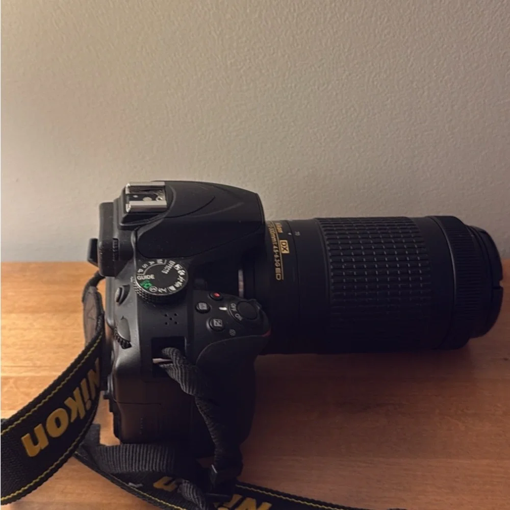 Nikon D3400 Black DSLR Camera with Bag